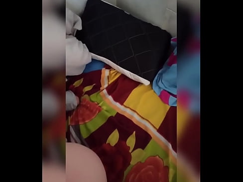 ❤️ Mening xonadoshim uyda yolg'iz qoladi, chunki eri ta'tilga ketadi va men uni sikish va eshagini sut bilan to'ldirish imkoniyatidan foydalanaman ❌  seks da bizda ❌
